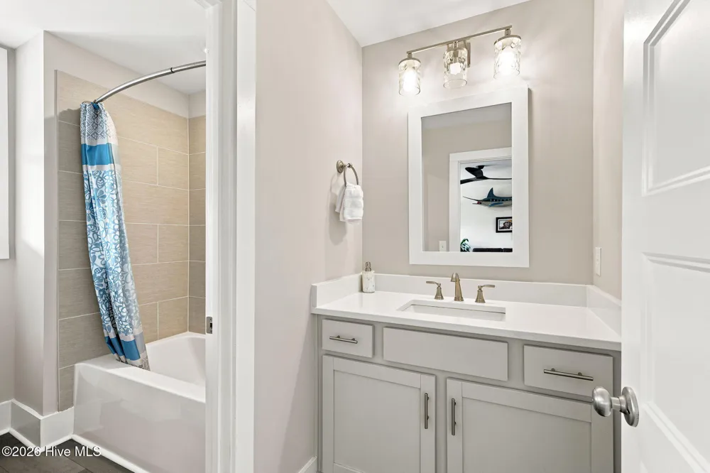206 Back Street Newport, NC 28570