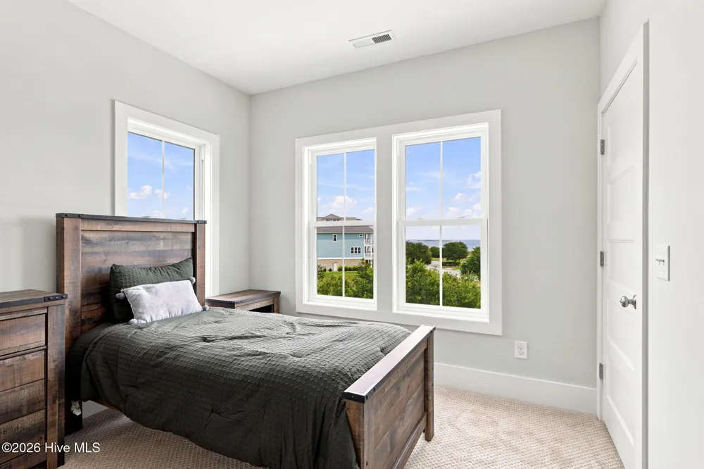 206 Back Street Newport, NC 28570
