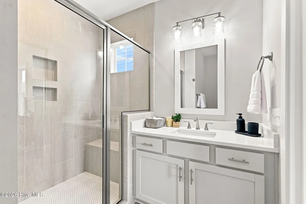 206 Back Street Newport, NC 28570