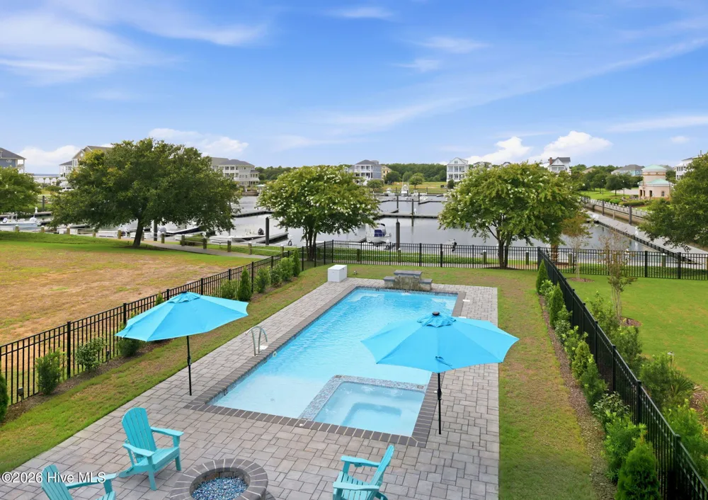 206 Back Street Newport, NC 28570