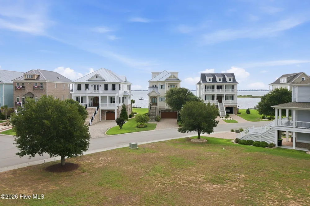 206 Back Street Newport, NC 28570