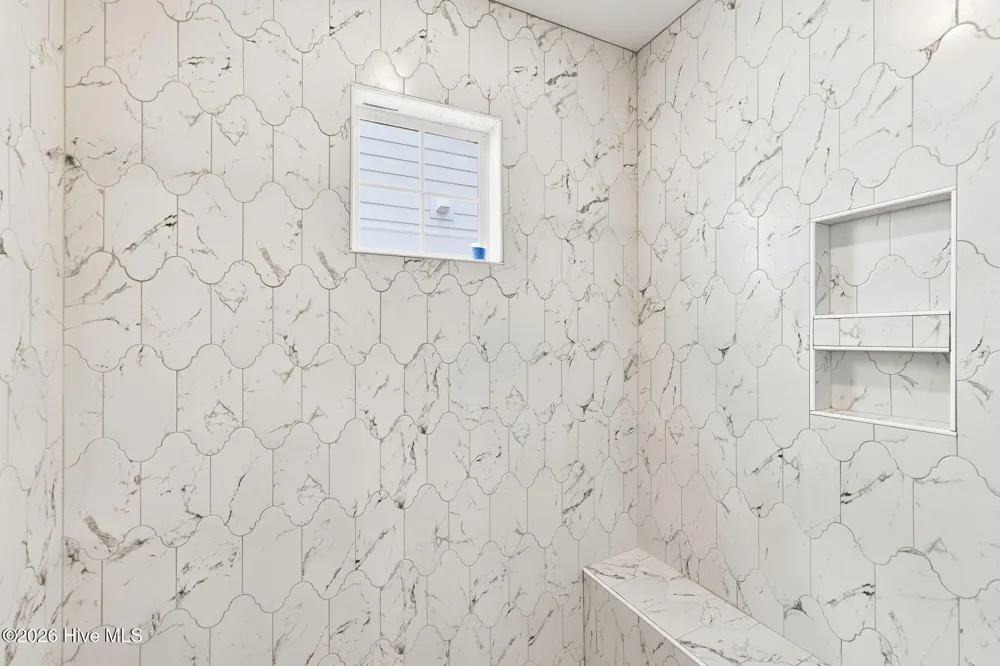 206 Back Street Newport, NC 28570