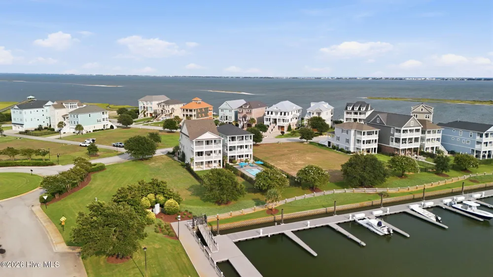 206 Back Street Newport, NC 28570