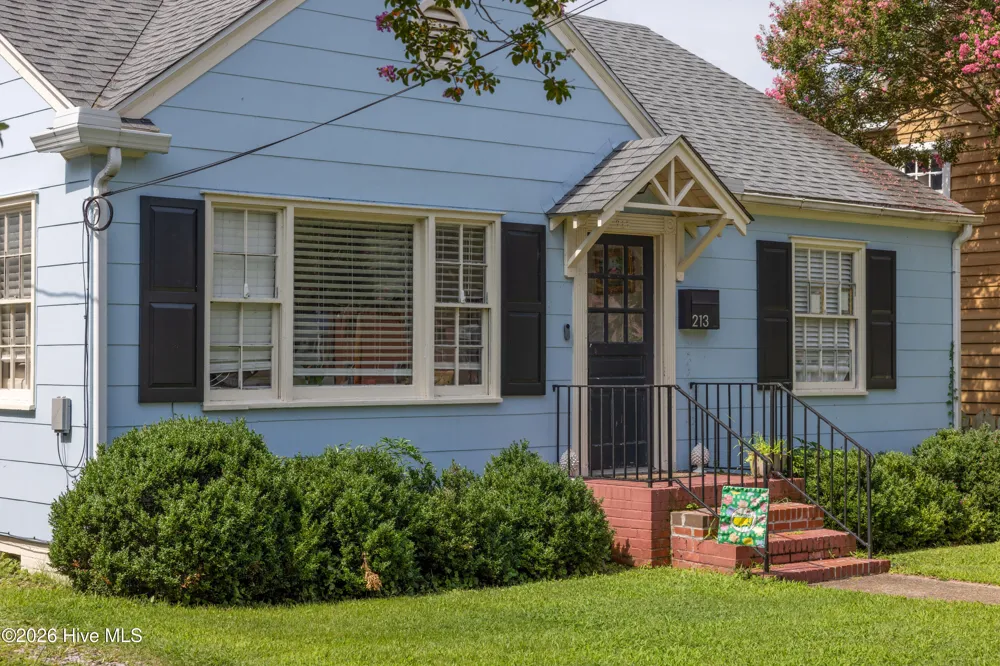213 W Church Street Edenton, NC 27932