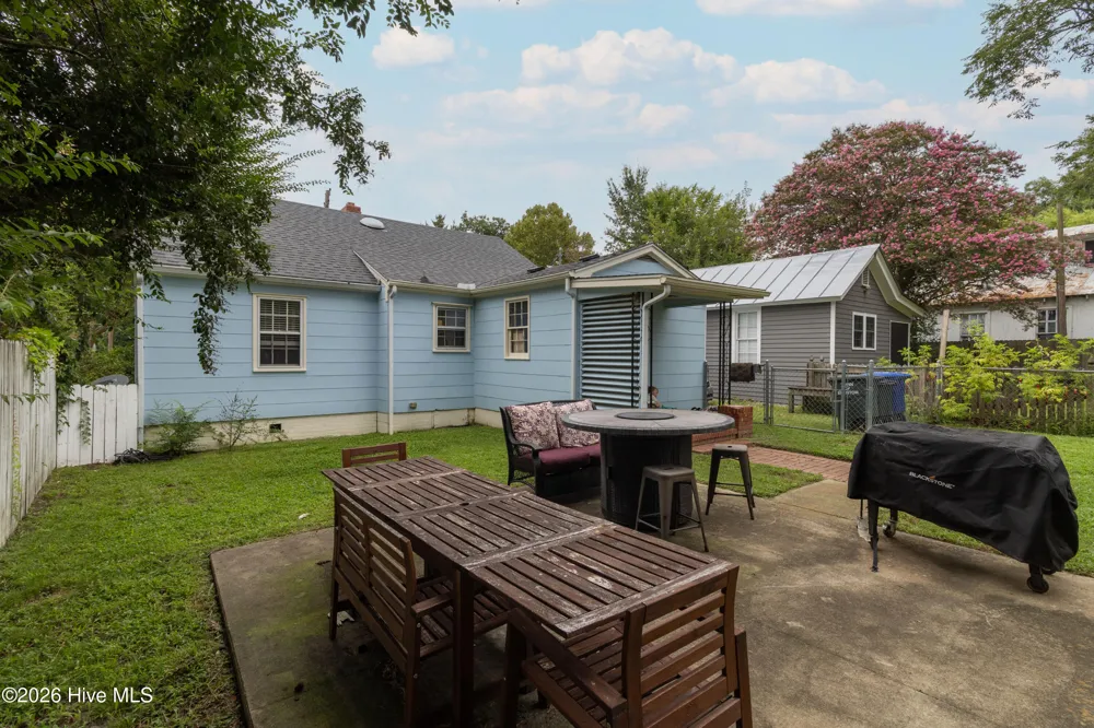 213 W Church Street Edenton, NC 27932