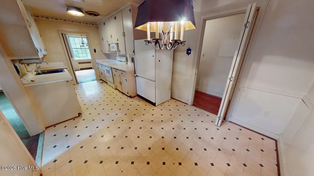 808 W South Street W Ahoskie, NC 27910