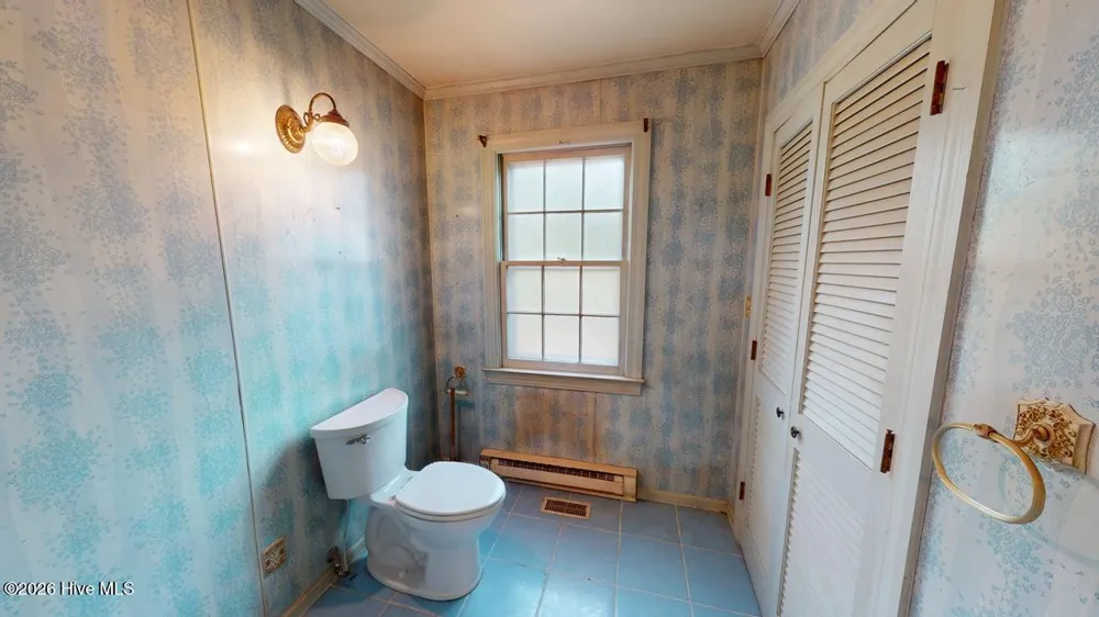 808 W South Street W Ahoskie, NC 27910