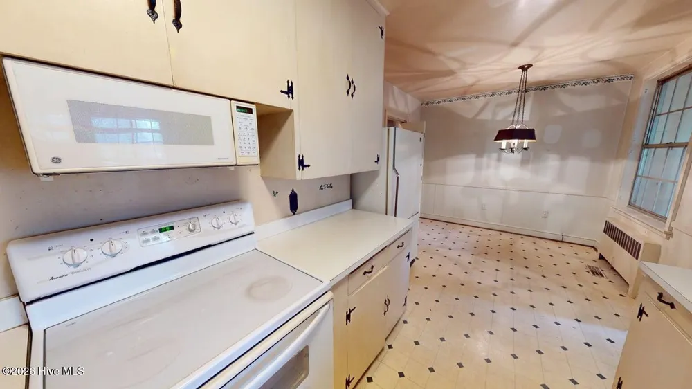 808 W South Street W Ahoskie, NC 27910