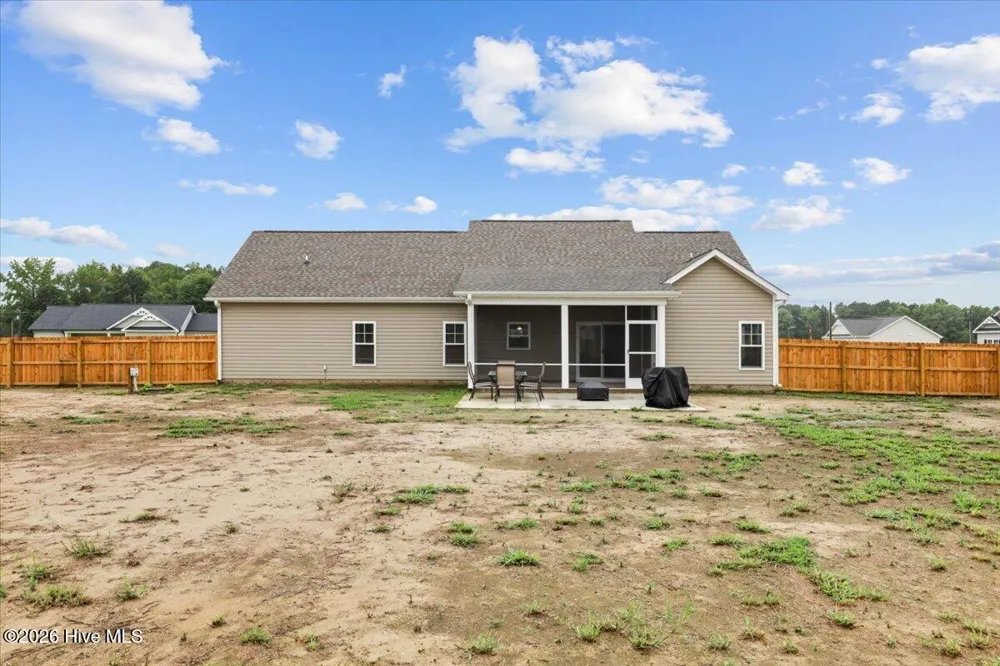 21 Oakbridge Way Pikeville, NC 27863