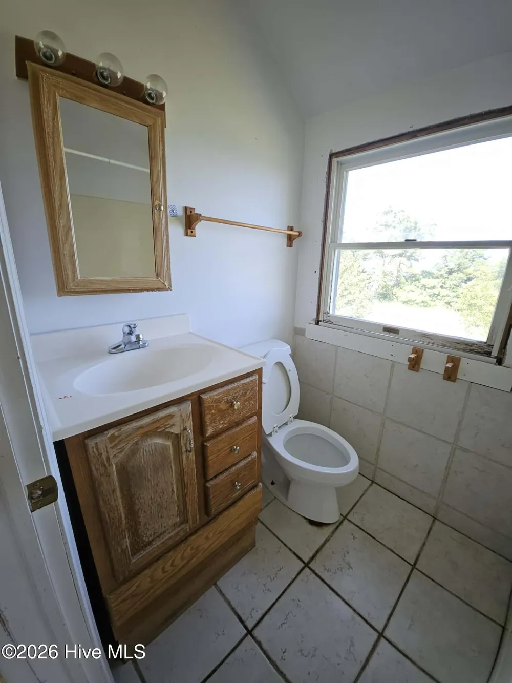330 Narrow Shore Road Aydlett, NC 27916