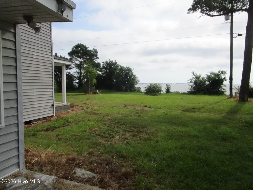 330 Narrow Shore Road Aydlett, NC 27916