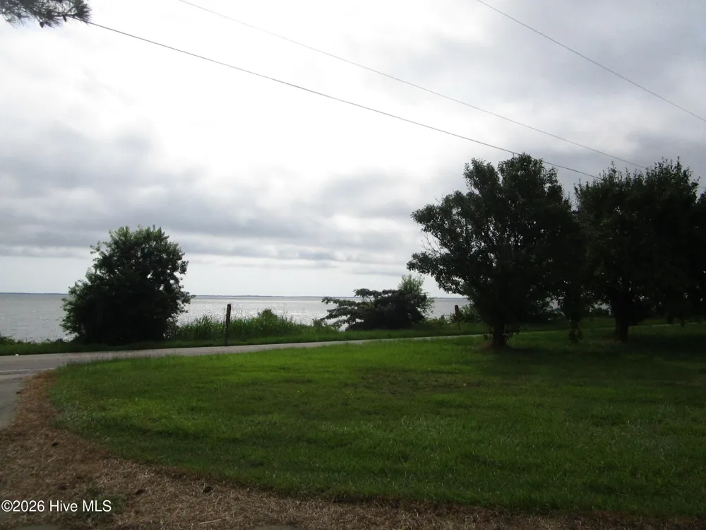 330 Narrow Shore Road Aydlett, NC 27916