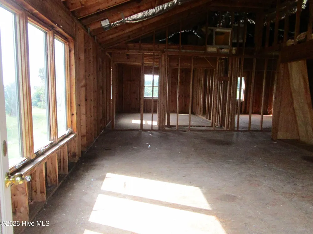 330 Narrow Shore Road Aydlett, NC 27916