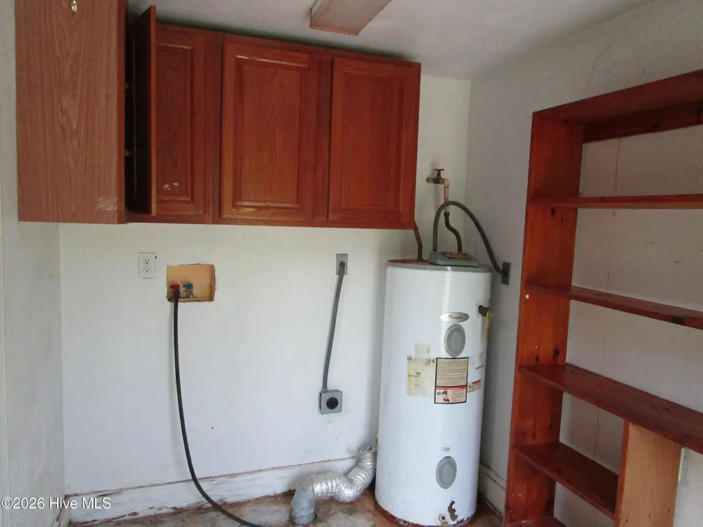 330 Narrow Shore Road Aydlett, NC 27916