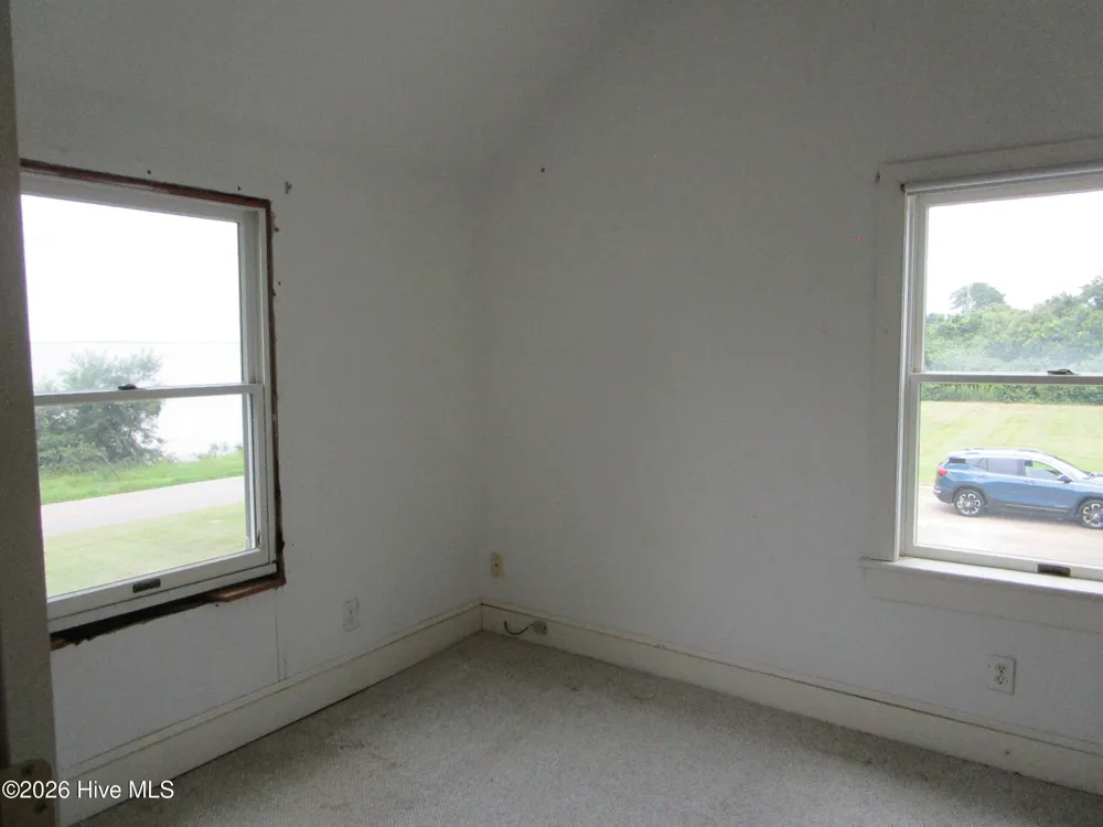 330 Narrow Shore Road Aydlett, NC 27916