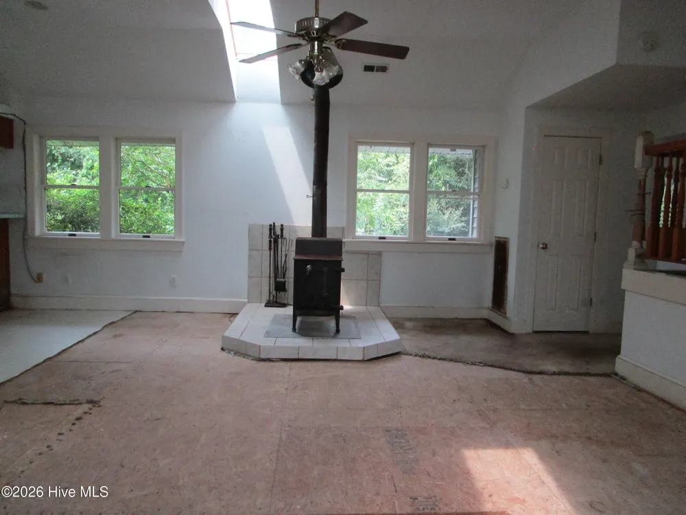 330 Narrow Shore Road Aydlett, NC 27916