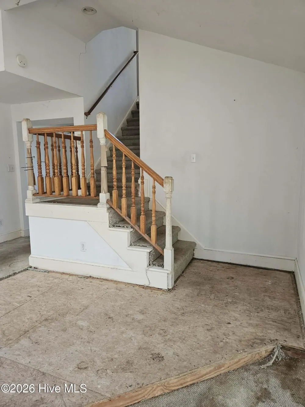 330 Narrow Shore Road Aydlett, NC 27916
