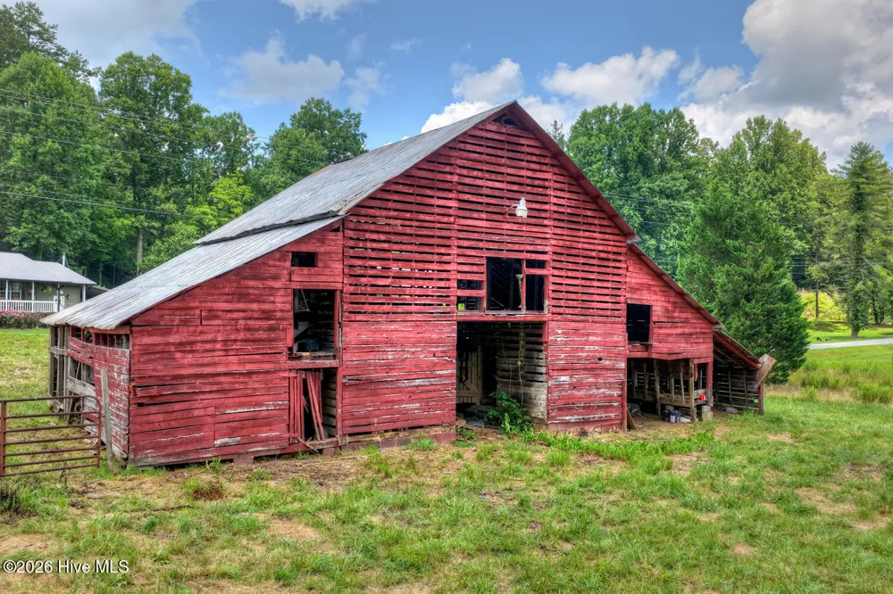 2125 Shady Grove Road Murphy, NC 28906