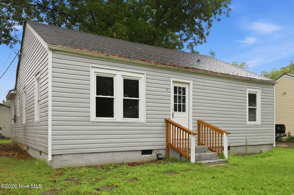 109 Fairview Street Williamston, NC 27892