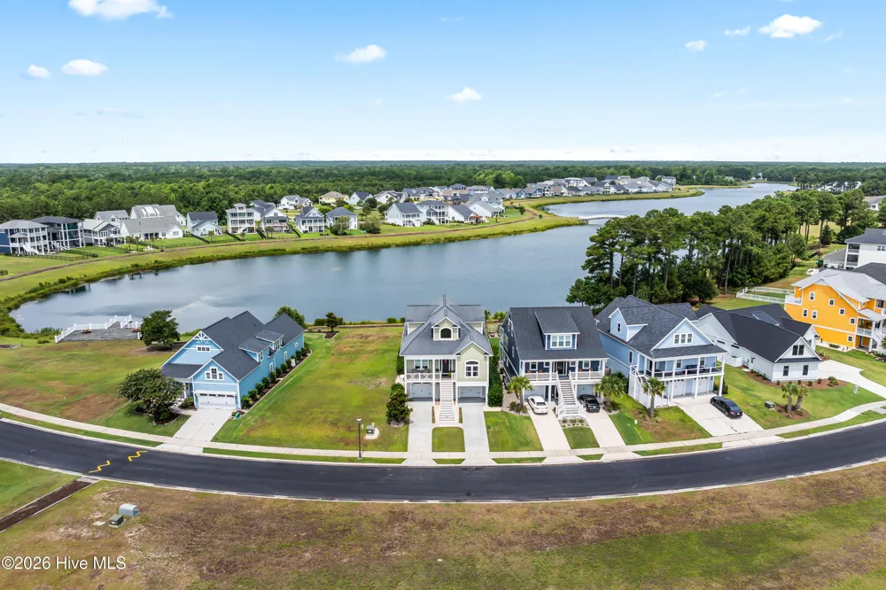 262 Spicer Lake Drive Holly Ridge, NC 28445