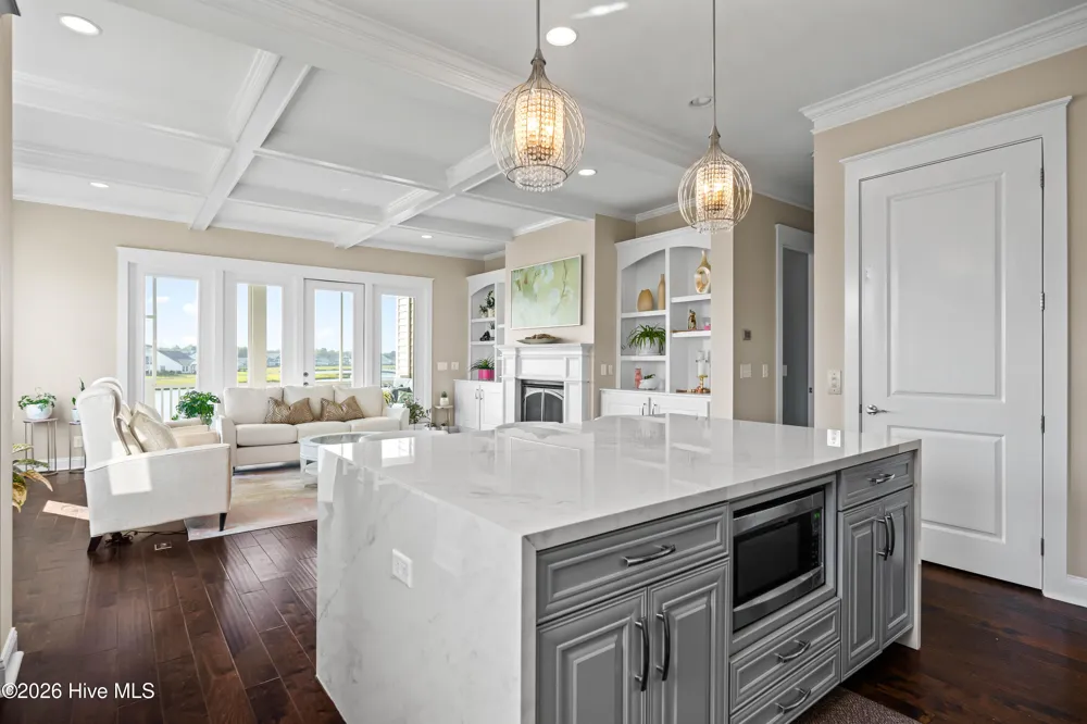 262 Spicer Lake Drive Holly Ridge, NC 28445