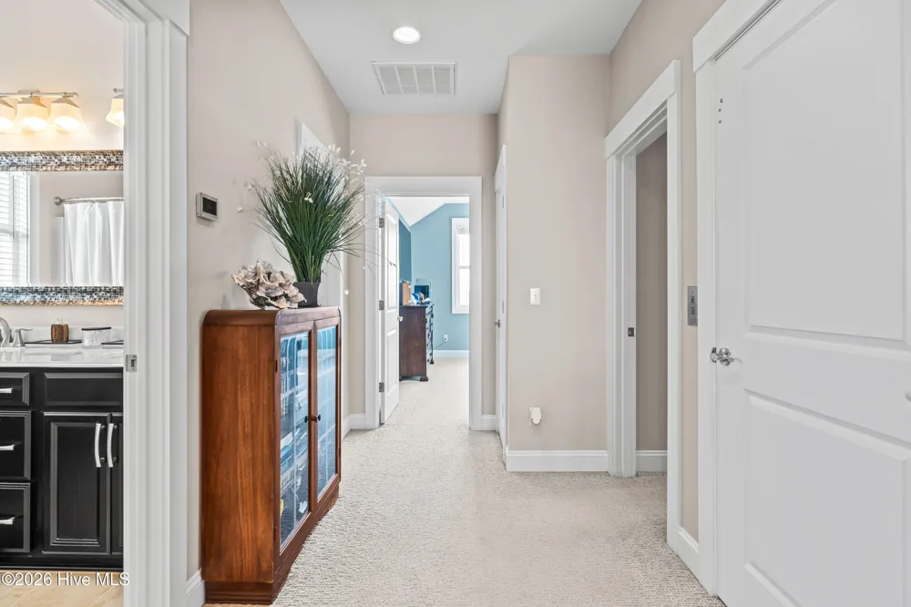 262 Spicer Lake Drive Holly Ridge, NC 28445
