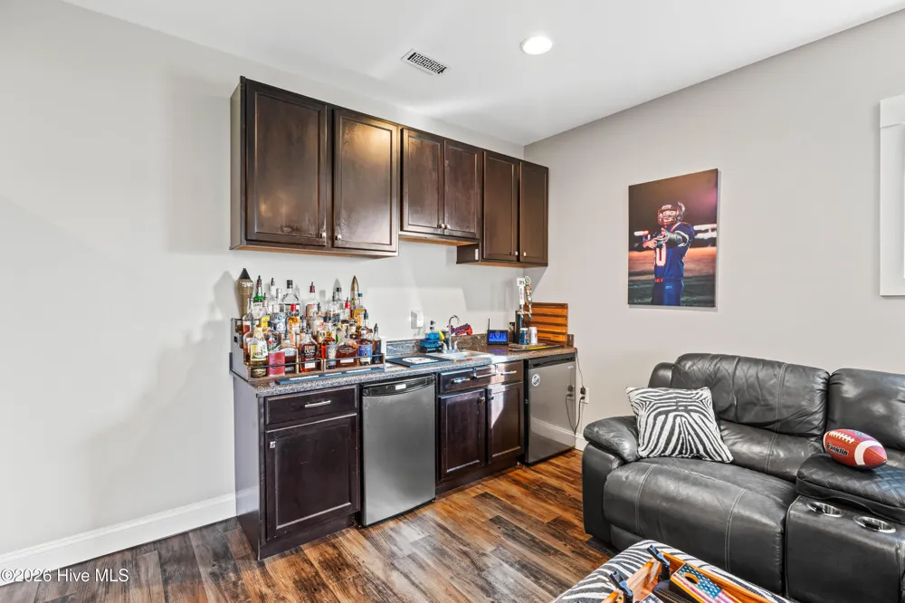 262 Spicer Lake Drive Holly Ridge, NC 28445