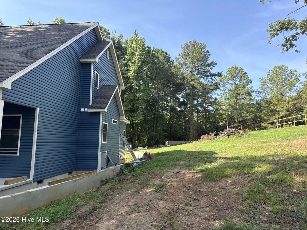160 Helms Dogwood Road Benson, NC 27504