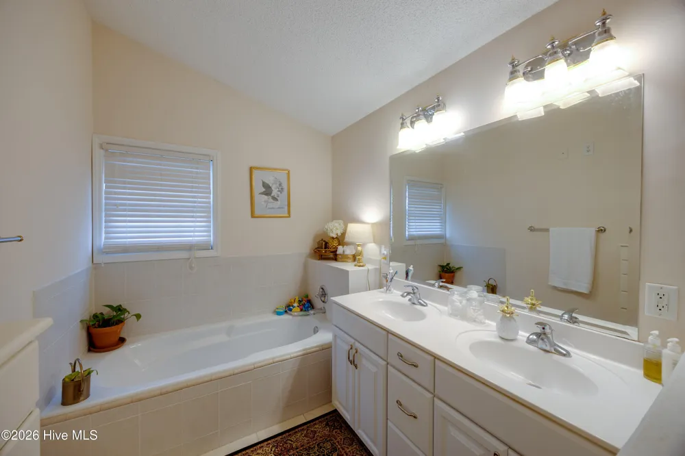 307 Alderson Road Washington, NC 27889