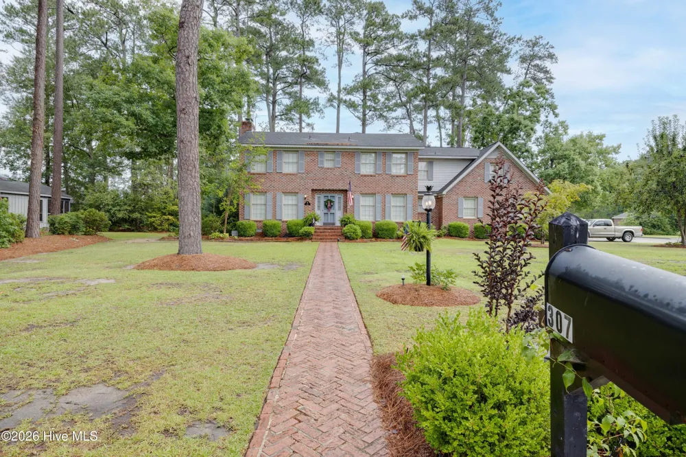 307 Alderson Road Washington, NC 27889