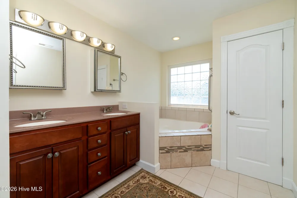 573 Snowden Road Moyock, NC 27958
