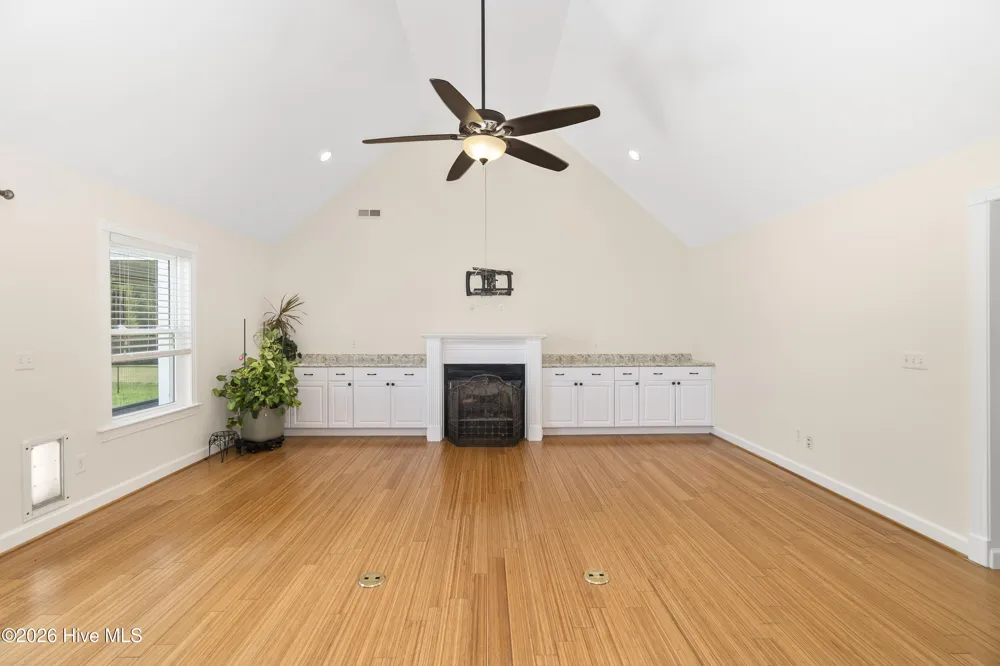 573 Snowden Road Moyock, NC 27958