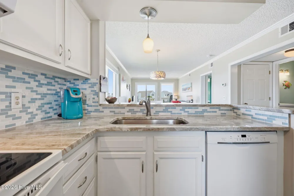 650 Cedar Point Boulevard #C21 Cedar Point, NC 28584