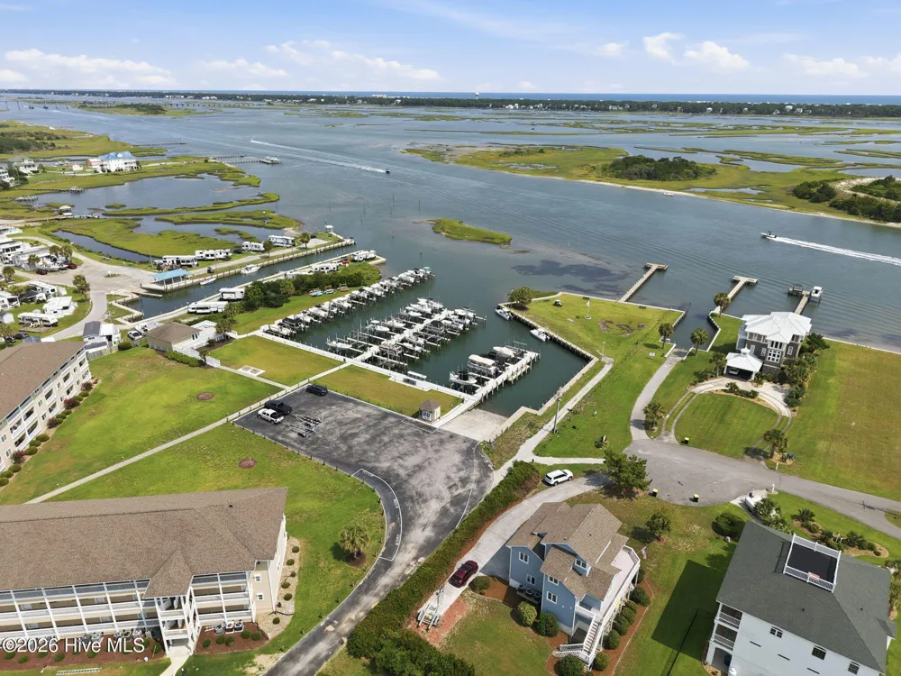 650 Cedar Point Boulevard #C21 Cedar Point, NC 28584