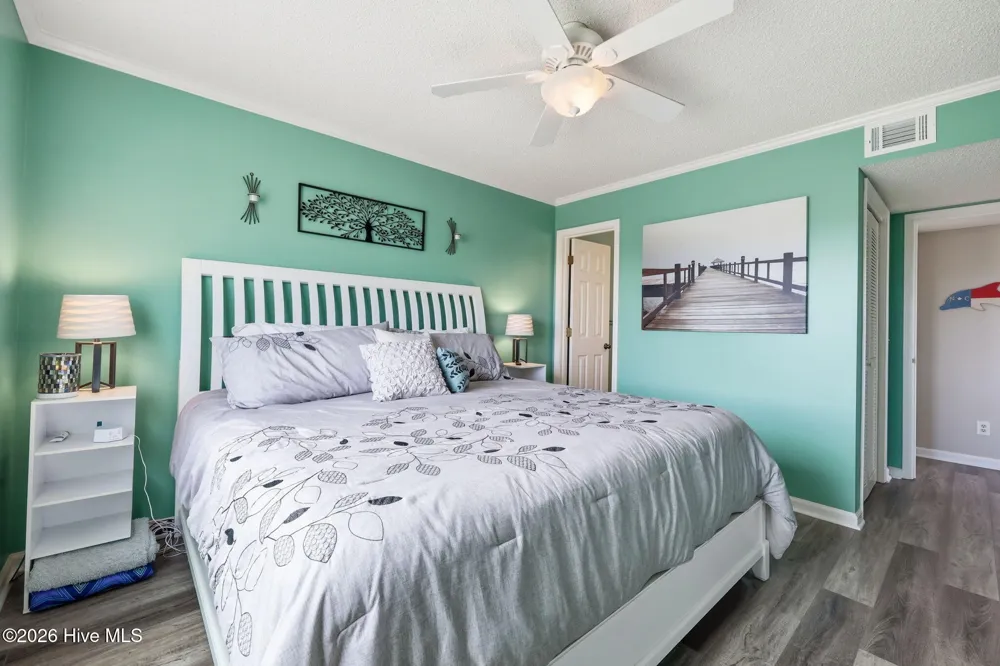 650 Cedar Point Boulevard #C21 Cedar Point, NC 28584