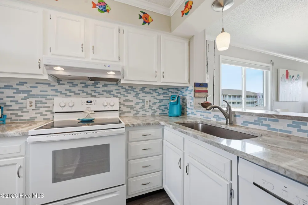 650 Cedar Point Boulevard #C21 Cedar Point, NC 28584
