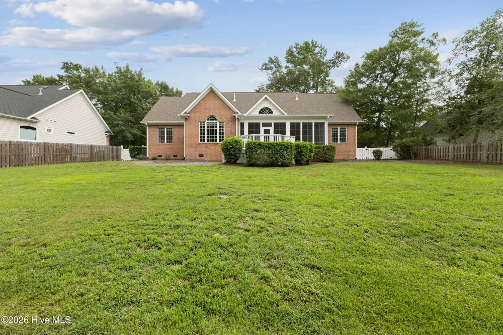 10233 Mariners Cove Court Leland, NC 28451