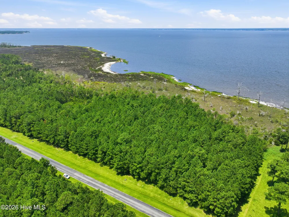 169 Garbacon Drive Beaufort, NC 28516