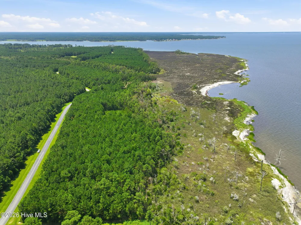 169 Garbacon Drive Beaufort, NC 28516