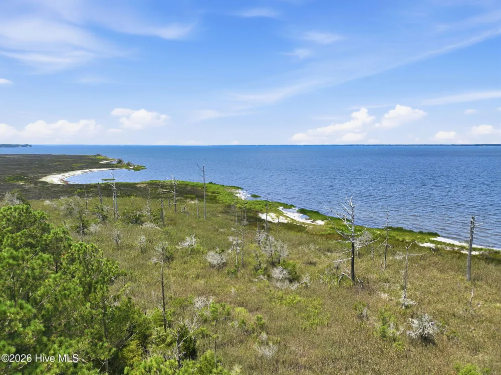 169 Garbacon Drive Beaufort, NC 28516