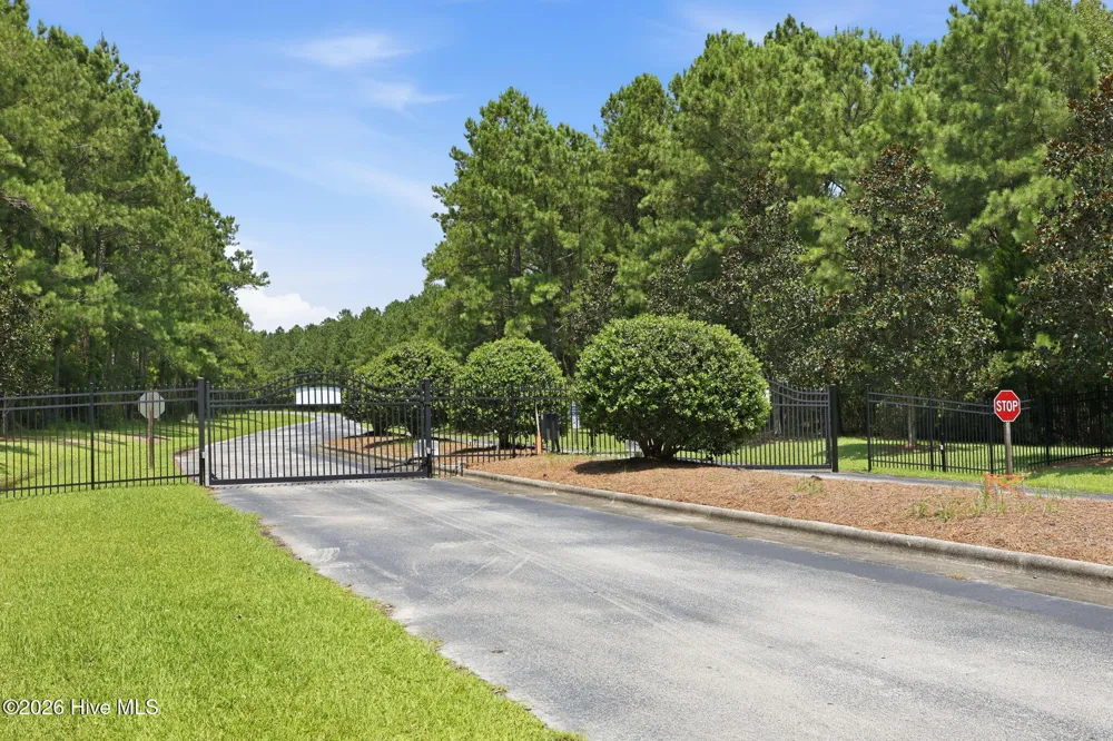 169 Garbacon Drive Beaufort, NC 28516