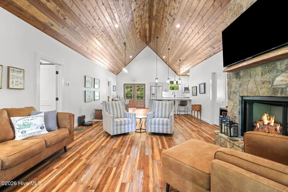 118 Kareny Drive Topton, NC 28781