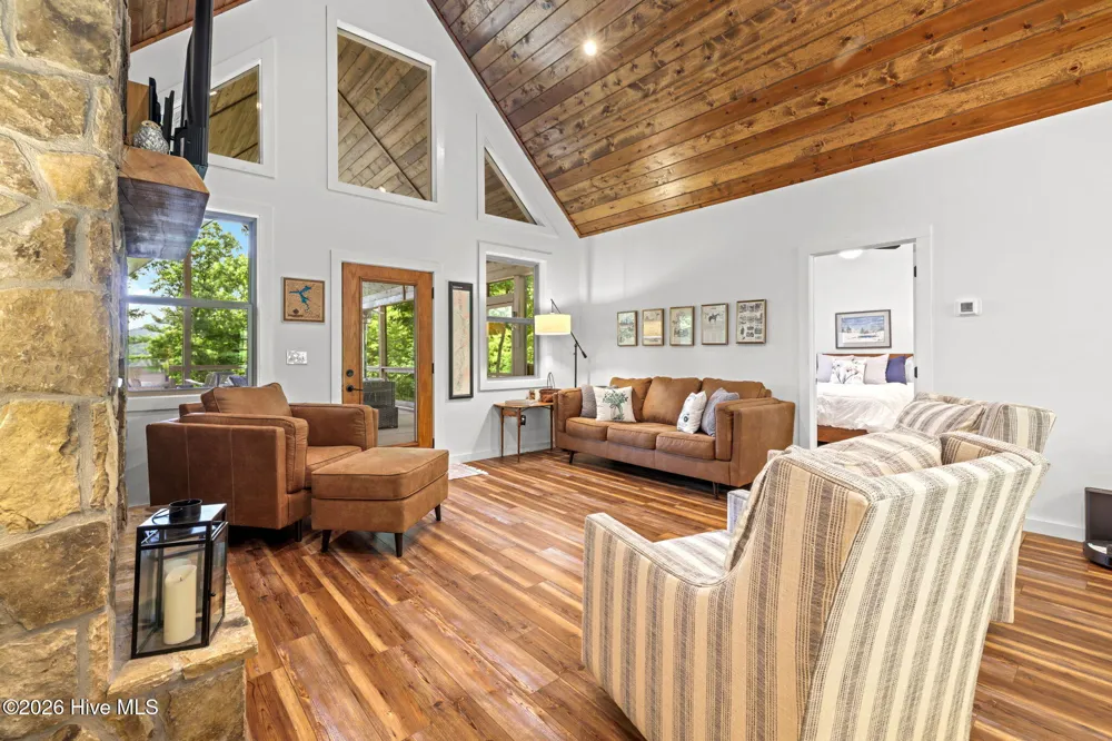 118 Kareny Drive Topton, NC 28781