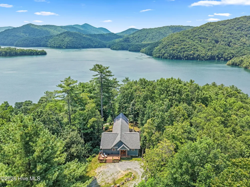 118 Kareny Drive Topton, NC 28781