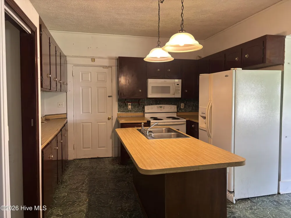 107 Peebles Street Jackson, NC 27845