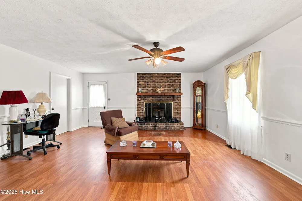 114 Wilbur Street Tabor City, NC 28463