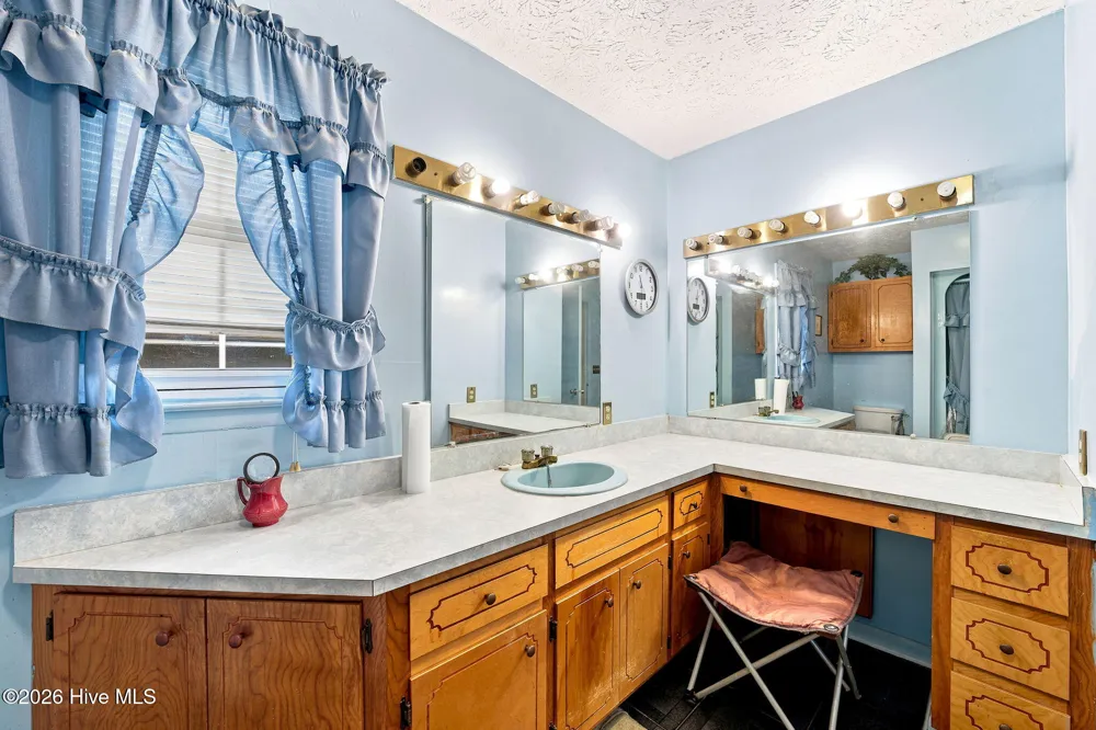 114 Wilbur Street Tabor City, NC 28463