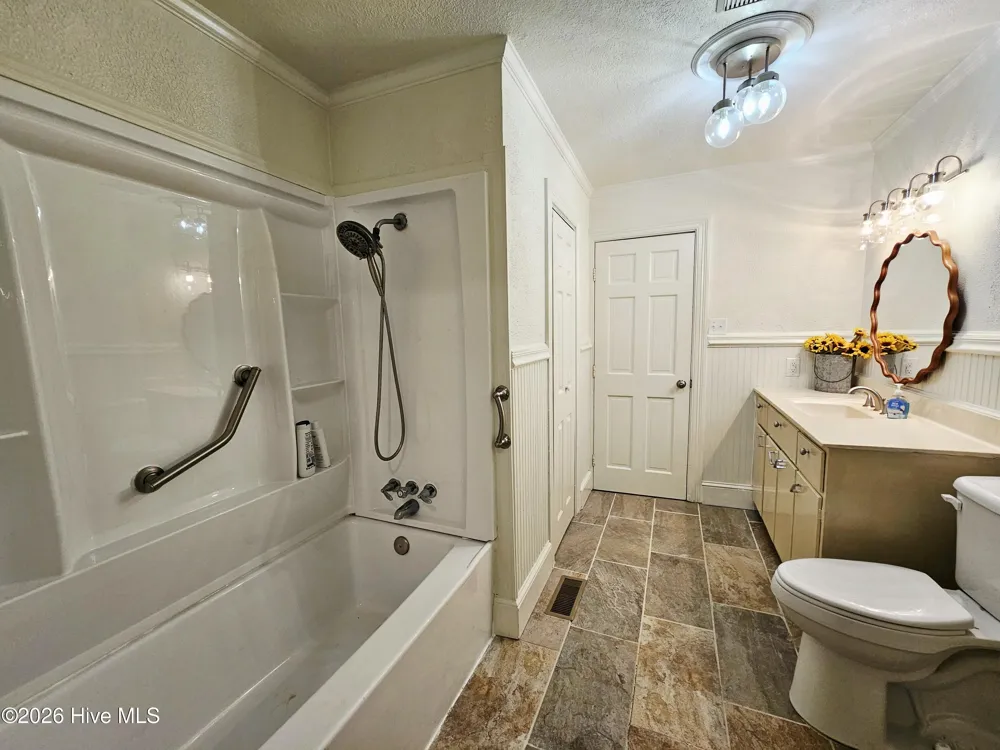 405 W Clinton Street Roseboro, NC 28382
