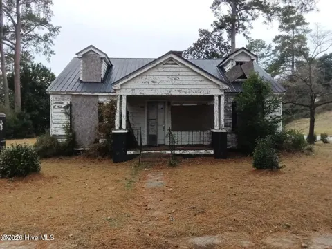 112 Secrest Street