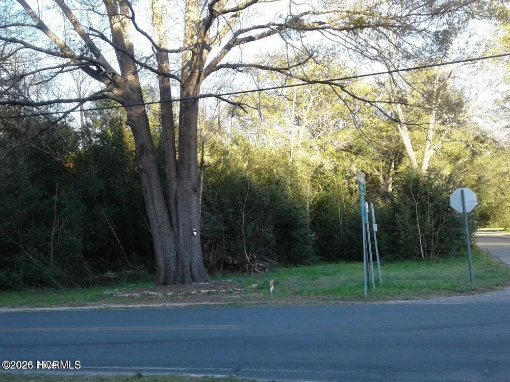 122-124 Earl Franklin Drive Hamlet, NC 28345